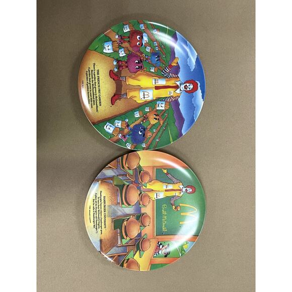 2 Collectible‎ Vintage McDonald's Dinner Plates,  1989 - Picture 1 of 2